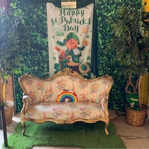 We are Trinity B’s Pet Palace. The place where your pooch is treated ROYALY!